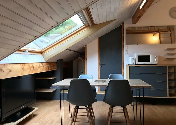 Joli 4p Entre Telecabine Et Commerces Appartement